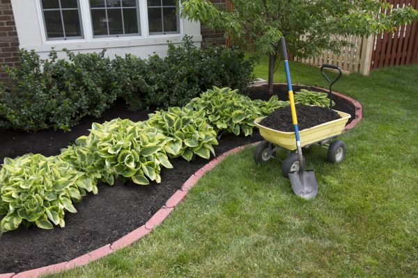Landscape Mulching in Brentwood