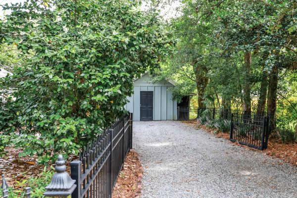 Driveway Rock Delivery in Brentwood