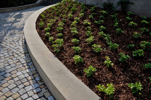 Commercial Mulching in Brentwood
